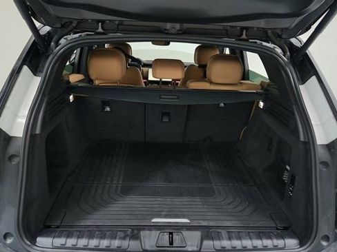 Used 2025 Land Rover Range Rover Sport SE image 20