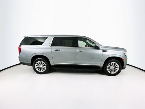 Used 2023 GMC Yukon XL SLT w/ LPO, Floor Liner Package image 9