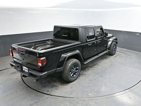 New 2026 Jeep Gladiator Sport AWD/4WD image 36