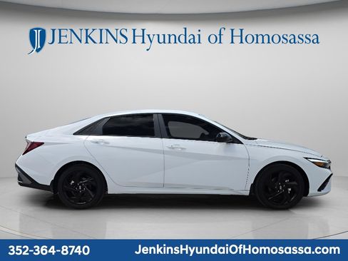 Used 2026 Hyundai Elantra Sport FWD image 3
