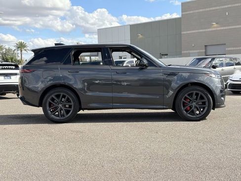 Used 2024 Land Rover Range Rover Sport Dynamic SE image 25