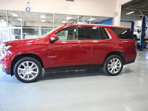 Used 2021 Chevrolet Tahoe High Country w/ Premium Package AWD/4WD image 7