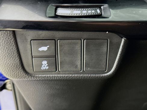 Used 2024 Honda CR-V Sport Touring image 9