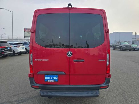 Used 2021 Mercedes-Benz Sprinter 1500 image 4