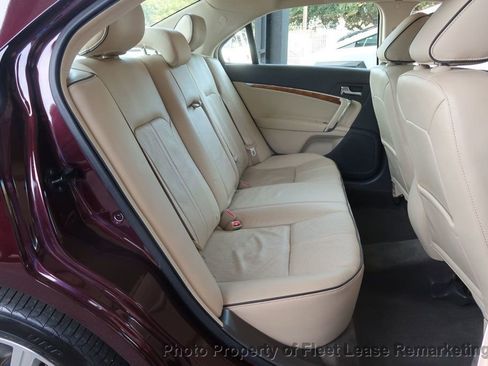 Used 2011 Lincoln MKZ Lincoln MKZ image 19