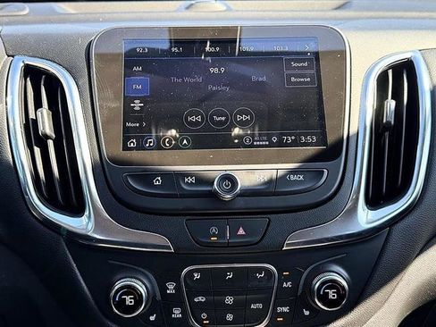 Used 2022 Chevrolet Equinox LT FWD image 36