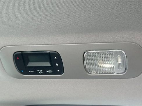 Certified 2023 Honda Odyssey EX-L image 16