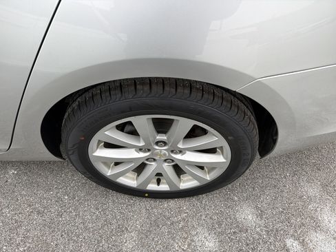 Used 2015 Chevrolet Malibu LT w/ Leather Package image 38