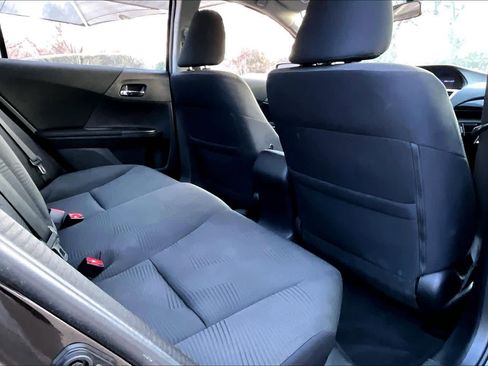 Used 2016 Honda Accord LX image 19