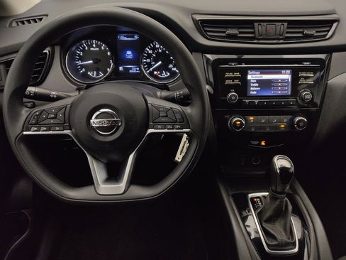 Used 2018 Nissan Rogue Sport S w/ S Appearance Package FWD image 22