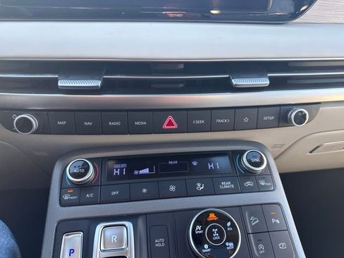 Used 2023 Hyundai Palisade Limited AWD/4WD image 37