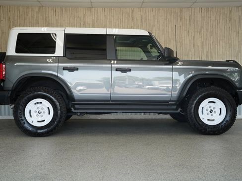 Used 2025 Ford Bronco Heritage Edition AWD/4WD image 6