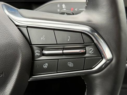 Used 2025 Chevrolet Equinox LT FWD image 19