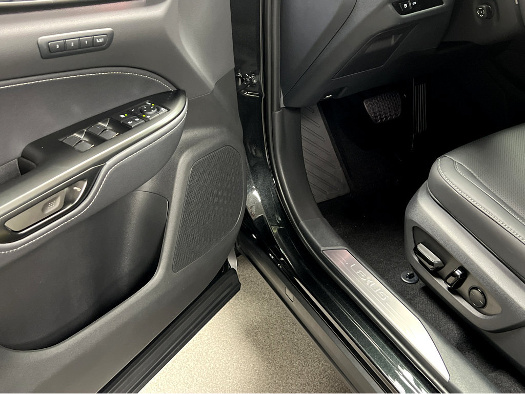 New 2026 Lexus NX 350 AWD w/ Cold Area Package image 8
