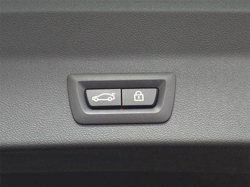 Used 2023 BMW X3 xDrive30i w/ Premium Package image 16