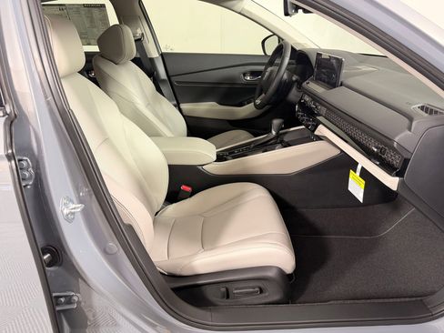 New 2026 Honda Accord Touring image 32