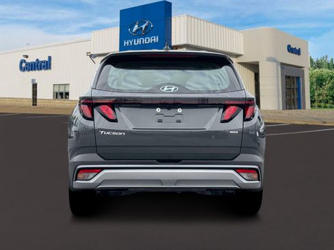 New 2026 Hyundai Tucson SE image 6