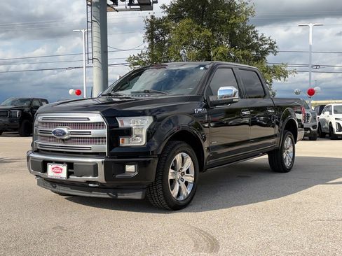 Used 2017 Ford F150 Platinum w/ Equipment Group 701A Luxury AWD/4WD image 7