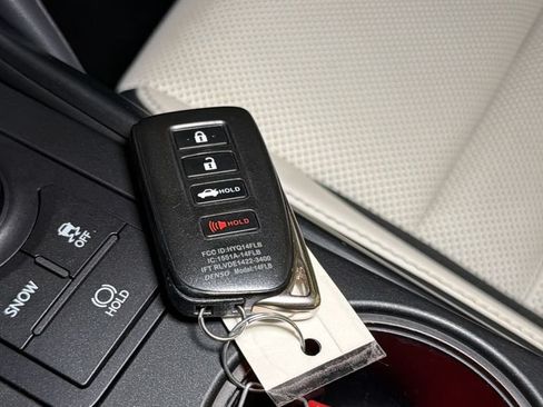 Certified 2024 Lexus IS 500 RWD image 33