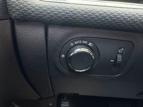 Used 2017 Chevrolet Cruze LS image 21