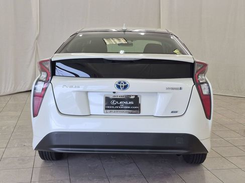 Used 2016 Toyota Prius Two FWD image 8