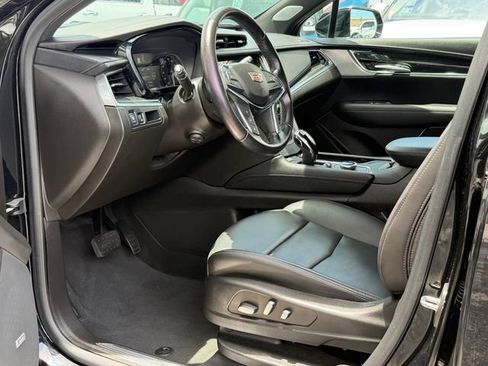 Used 2023 Cadillac XT5 Premium Luxury FWD image 13