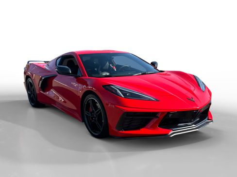 Used 2023 Chevrolet Corvette Stingray Premium Cpe w/ Z51 Performance Package image 7