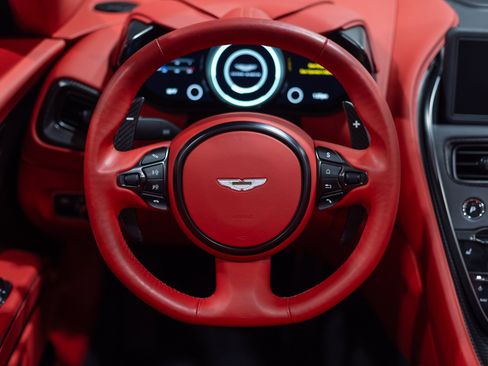 Used 2023 Aston Martin DBS Superleggera Volante image 22