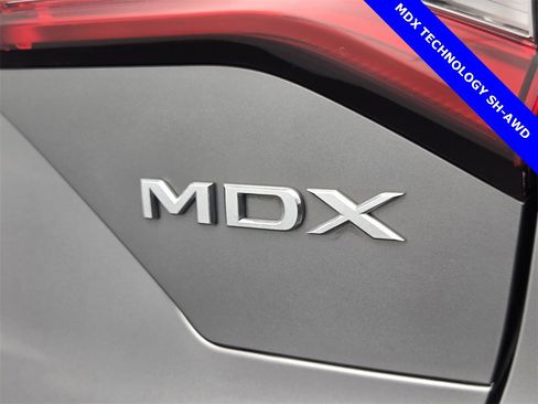 Used 2023 Acura MDX SH-AWD w/ Technology Package image 23