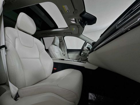 Used 2023 Volvo XC90 B6 Plus w/ Protection Package Premier AWD/4WD image 28