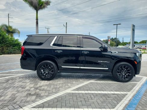 Used 2021 GMC Yukon Denali w/ Denali Premium Package AWD/4WD image 6