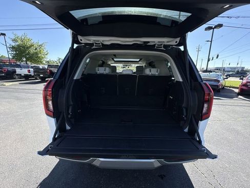Used 2025 Ford Expedition Platinum AWD/4WD image 20