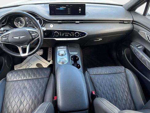 Used 2025 Genesis GV70 3.5T Sport w/ Sport Advanced Package image 16