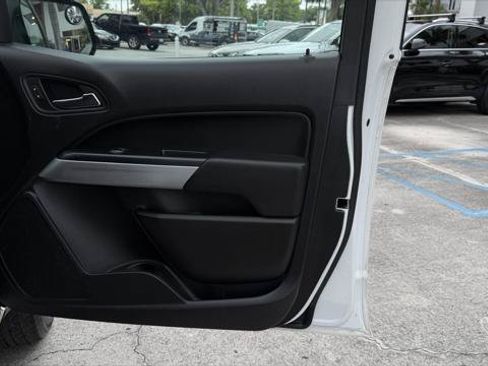 Used 2020 Chevrolet Colorado LT w/ Safety Package RWD image 23