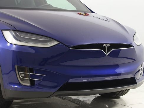 Used 2019 Tesla Model X 75D image 47