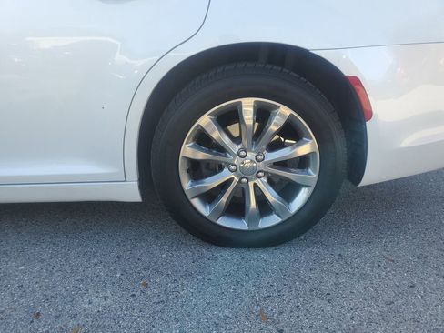 Used 2016 Chrysler 300 Limited w/ Driver Convenience Group image 12