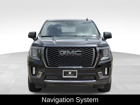 Used 2024 GMC Yukon XL Denali Ultimate AWD/4WD image 3