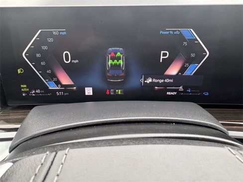 Used 2024 BMW X5 xDrive50e image 16