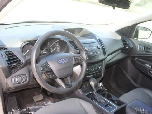 Used 2018 Ford Escape S FWD image 10
