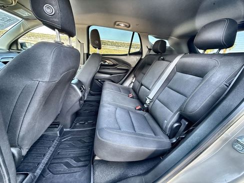 Used 2023 GMC Terrain SLE w/ Driver Convenience Package image 16