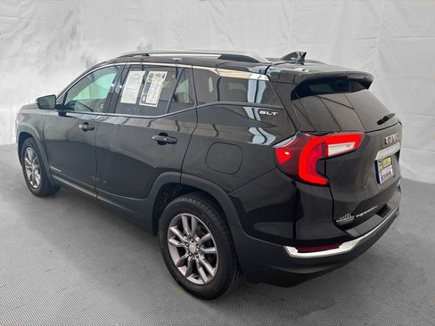 Used 2024 GMC Terrain SLT AWD/4WD image 5