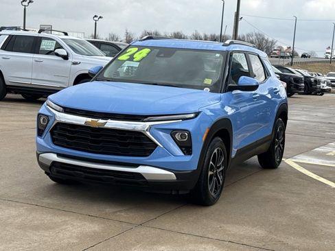 Used 2024 Chevrolet TrailBlazer LT w/ Convenience Package image 13