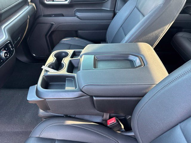 Used 2024 GMC Sierra 1500 SLT w/ LPO, GMC Protection Package AWD/4WD image 16