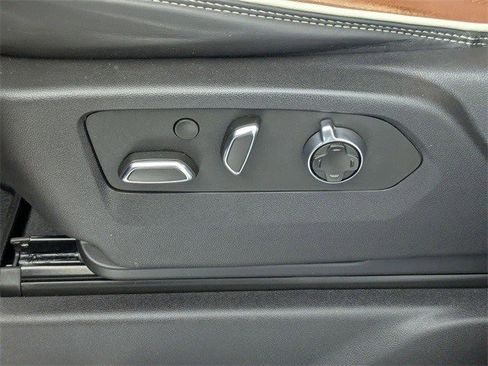 Used 2024 GMC Sierra 1500 Denali Ultimate image 16