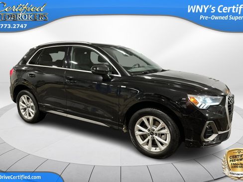 Used 2025 Audi Q3 2.0T Premium image 3