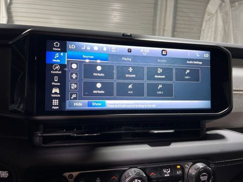 Used 2025 Jeep Wrangler Unlimited Sahara AWD/4WD image 30