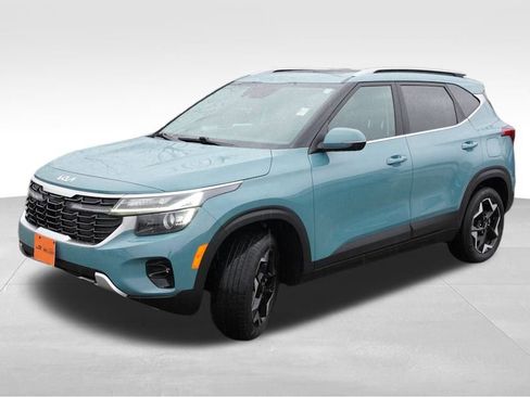 Certified 2024 Kia Seltos EX image 12