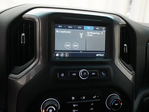 Used 2019 Chevrolet Silverado 1500 Custom Trail Boss w/ Custom Convenience Package image 6