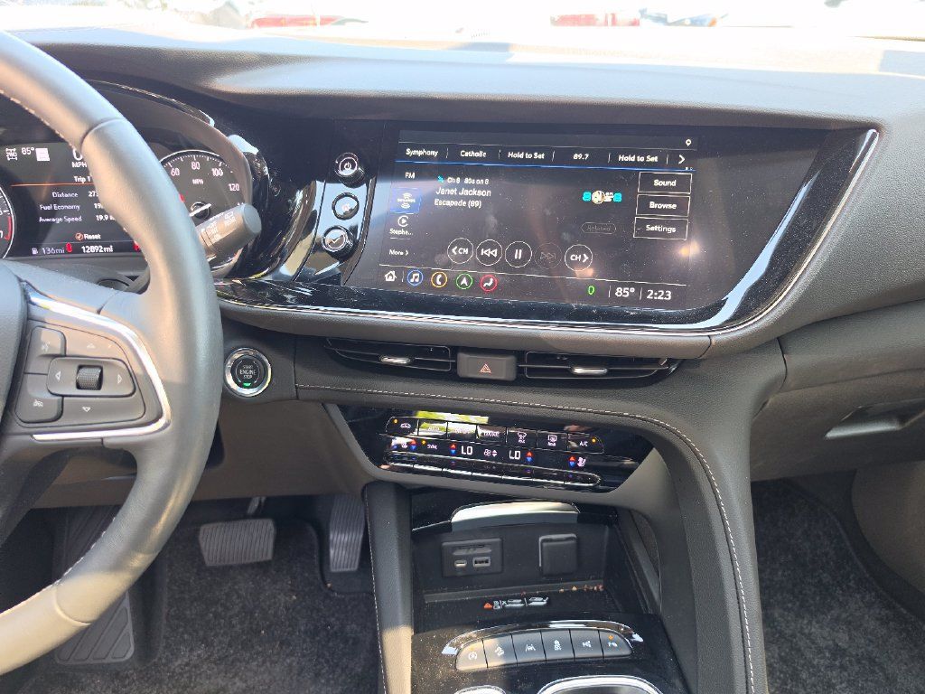 Used 2023 Buick Envision Avenir w/ Premium Seat Package AWD/4WD image 18
