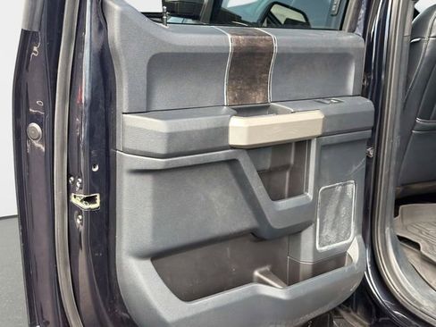 Used 2022 Ford F250 Lariat w/ Black Appearance Package AWD/4WD image 11